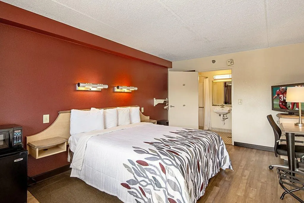 Red Roof Inn Pensacola - I-10 At Davis Highway Ferry Pass 2*,  United States
